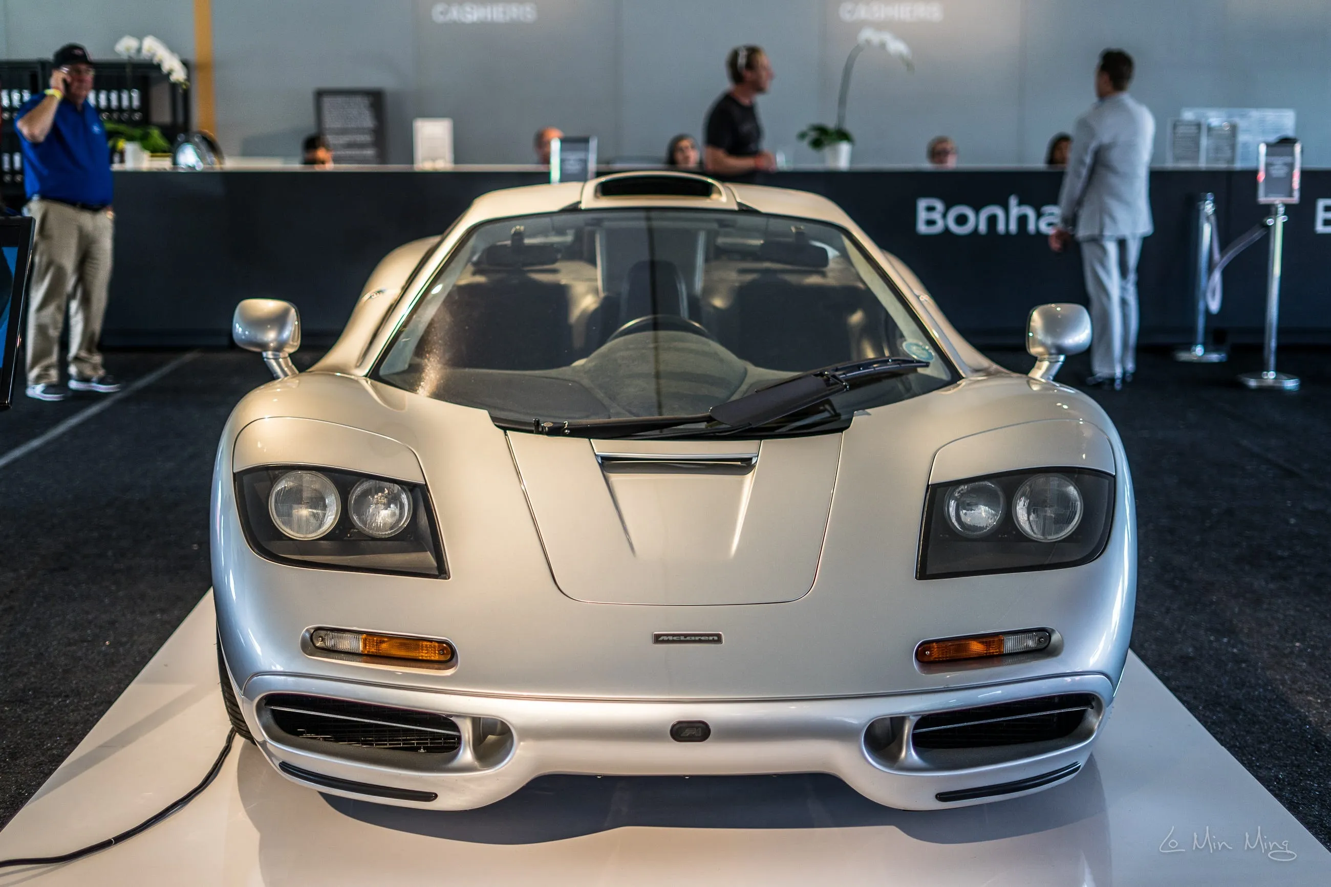 1995 McLaren F1 Coupe front view