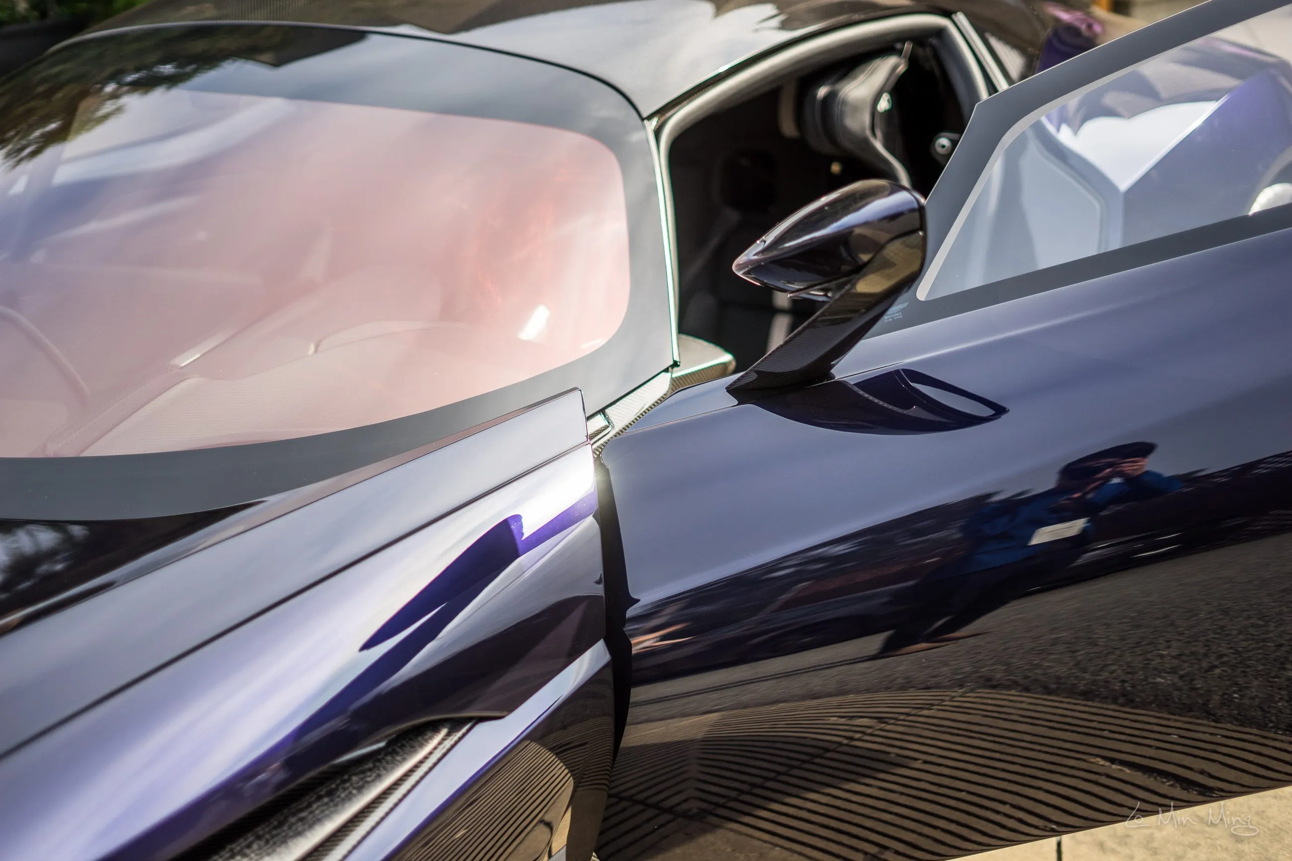 Aston Martin Vulcan side skirt and carbon detailing