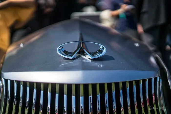 Infiniti Prototype 9 front view