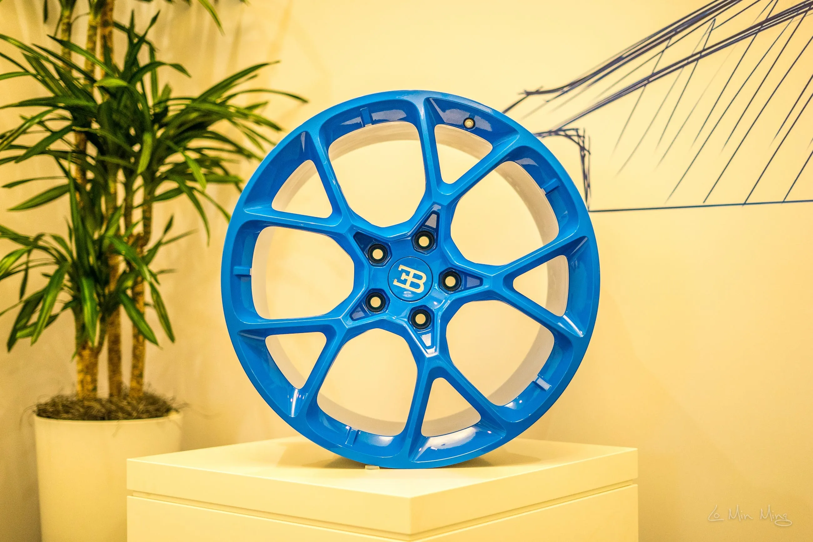 Bugatti design sketch display
