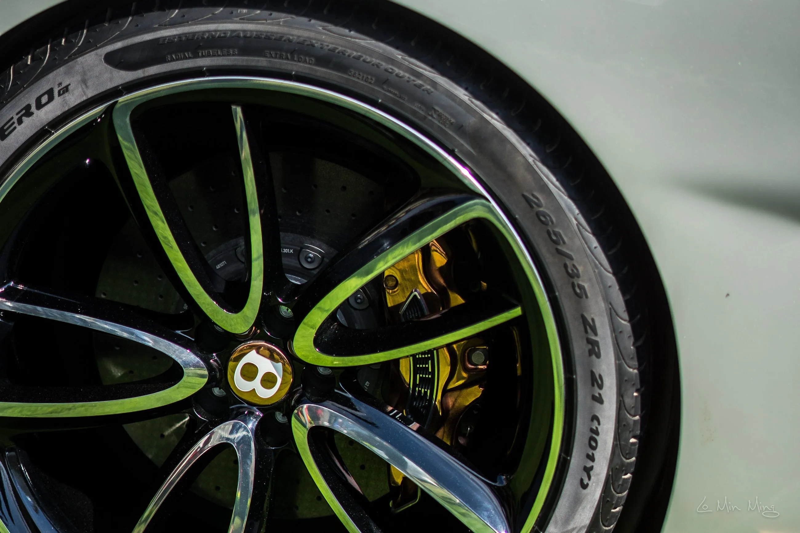 Bentley EXP 12 Speed 6e view 6