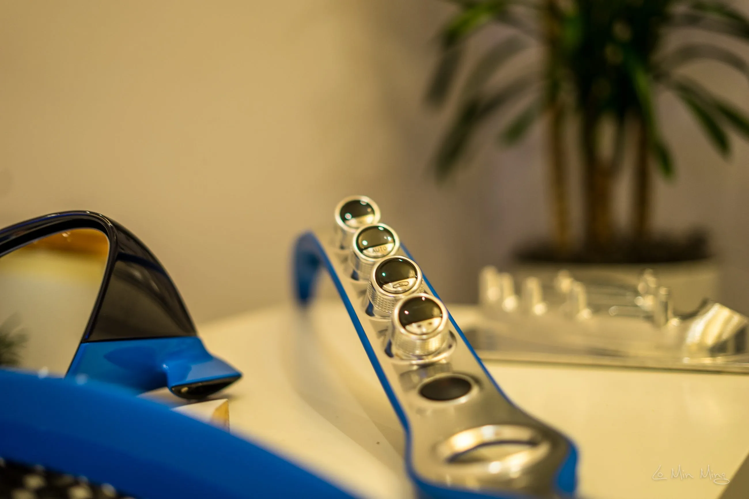 Bugatti timepiece display