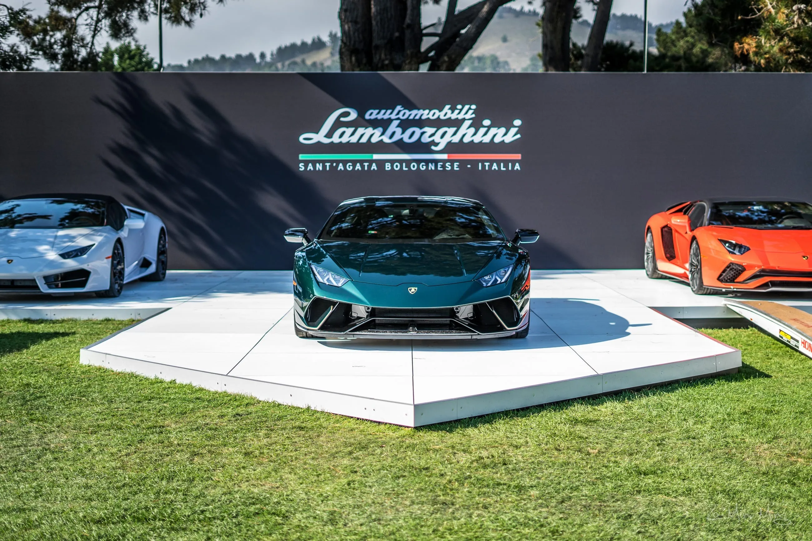 Lamborghini Aventador surface detail