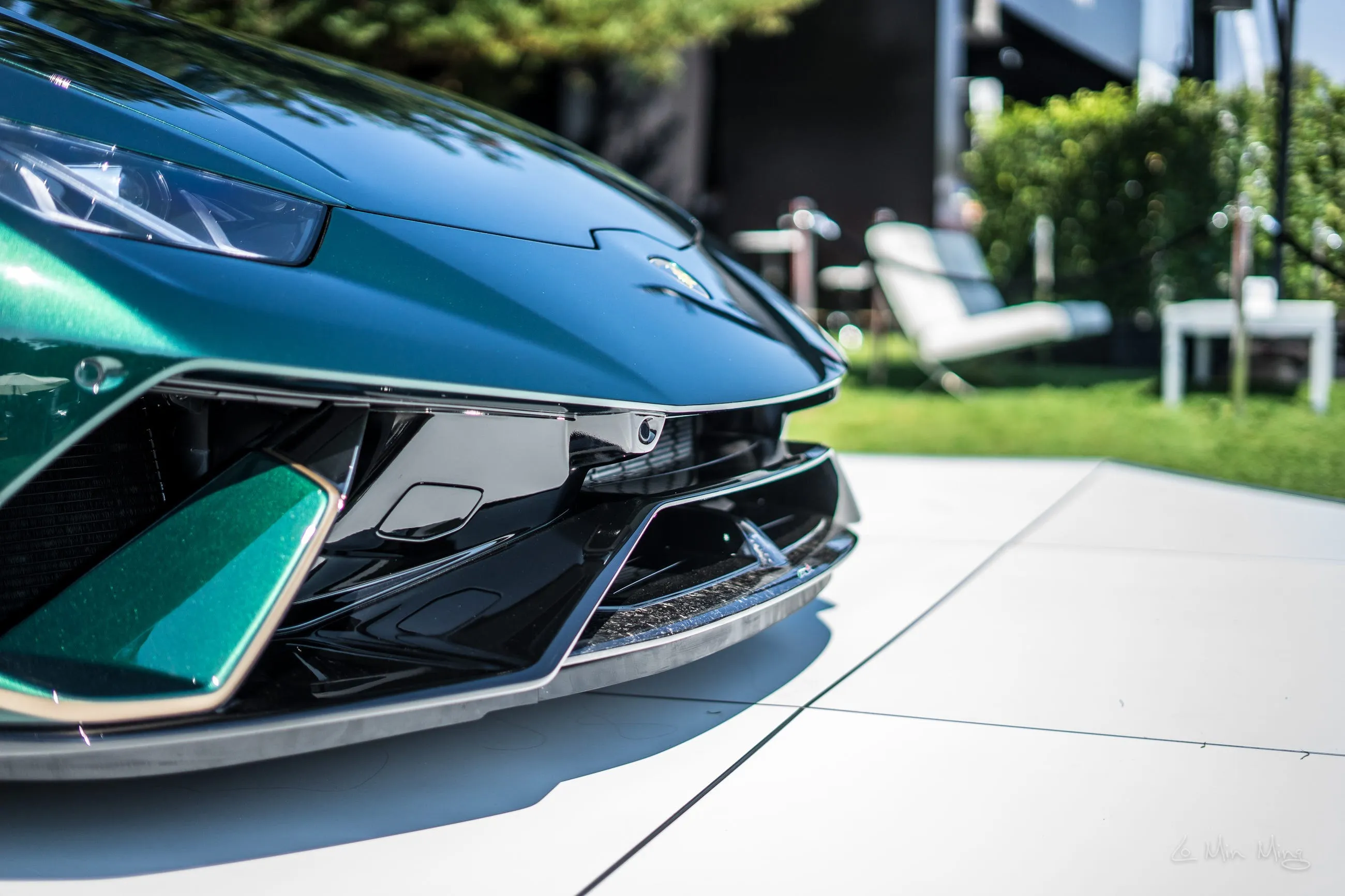Lamborghini cabin glimpse