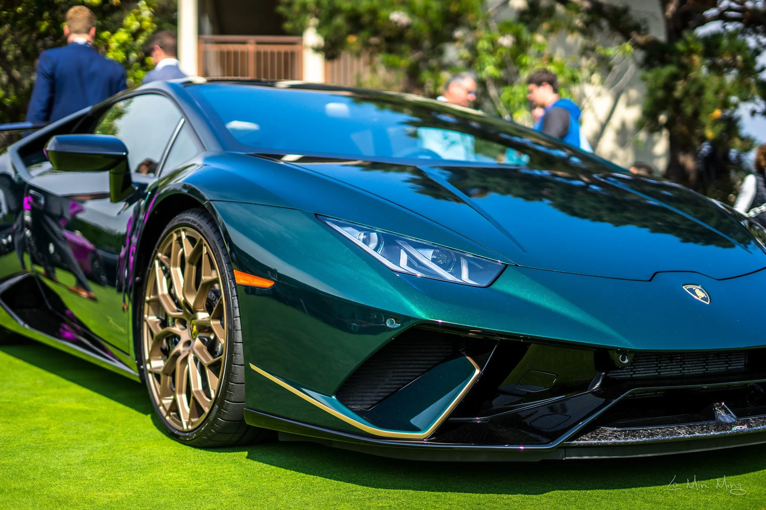 Lamborghini Huracan Performante view 1