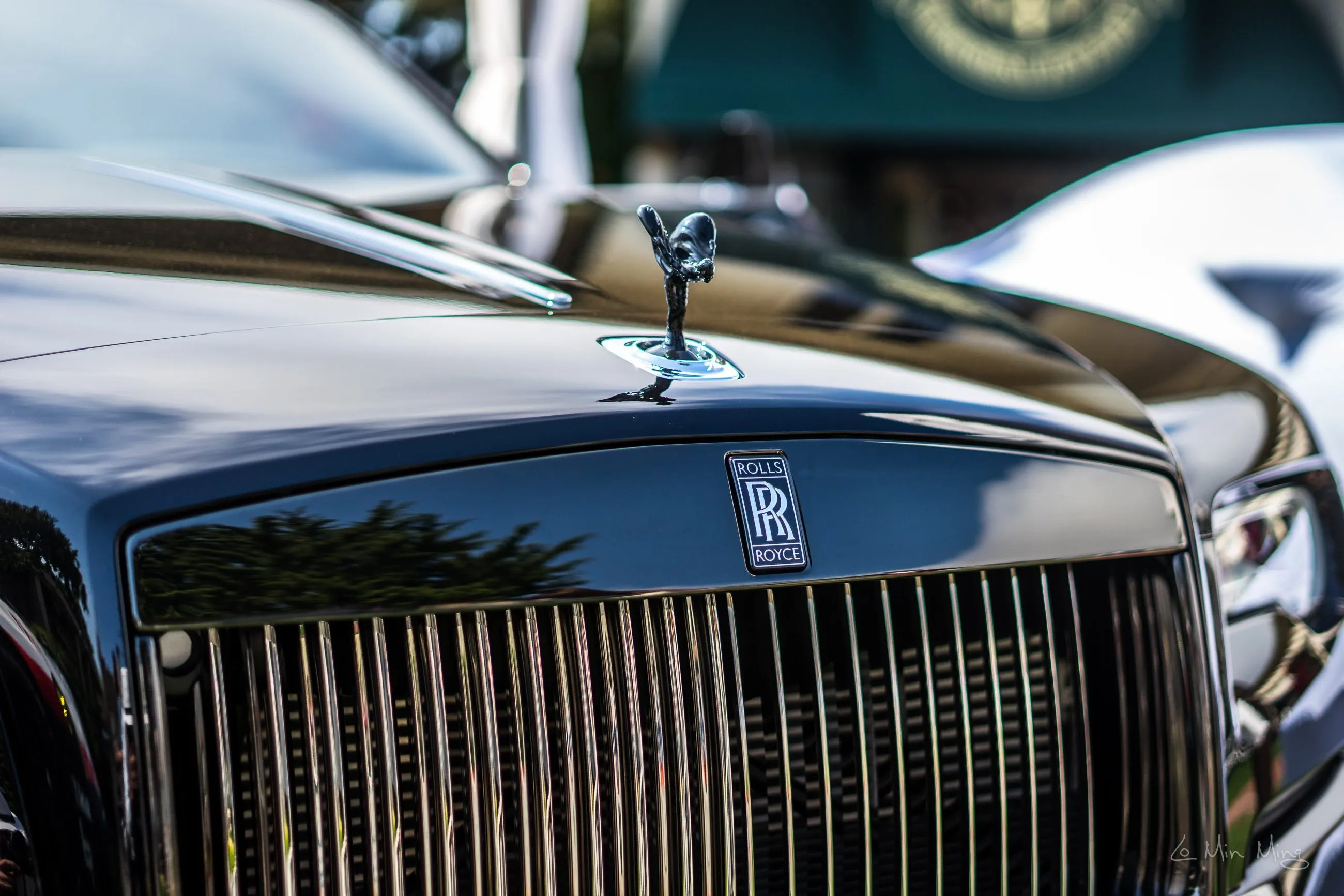 Rolls-Royce Dawn Black Badge view 2