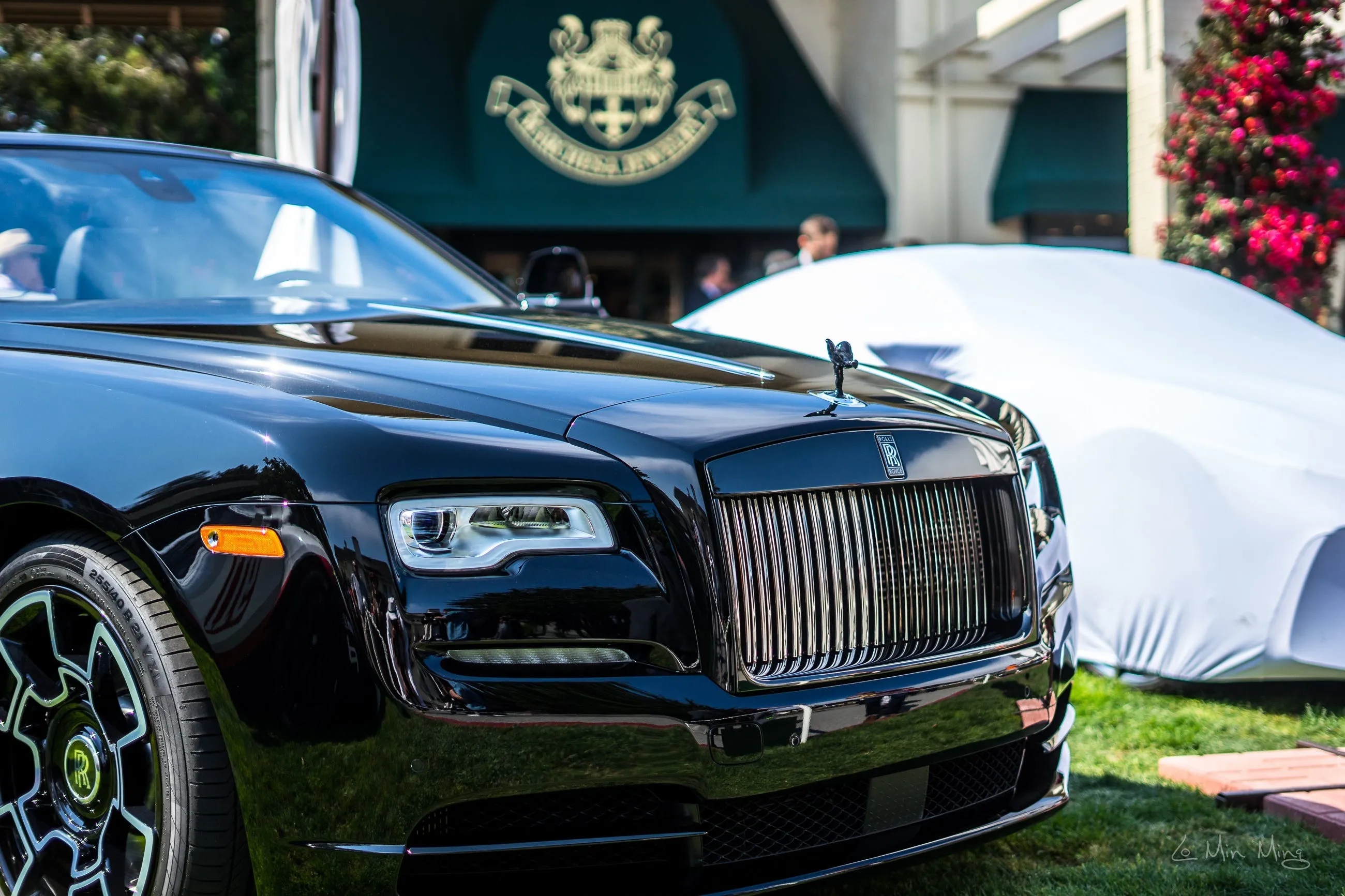 Rolls-Royce Dawn Black Badge view 3