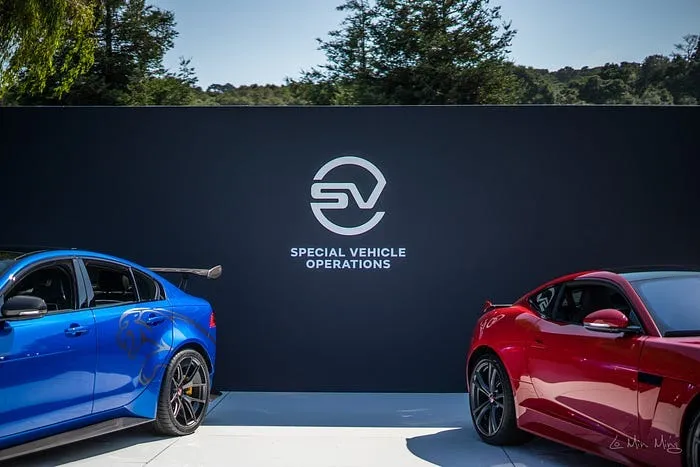 Jaguar SV Project 8 display