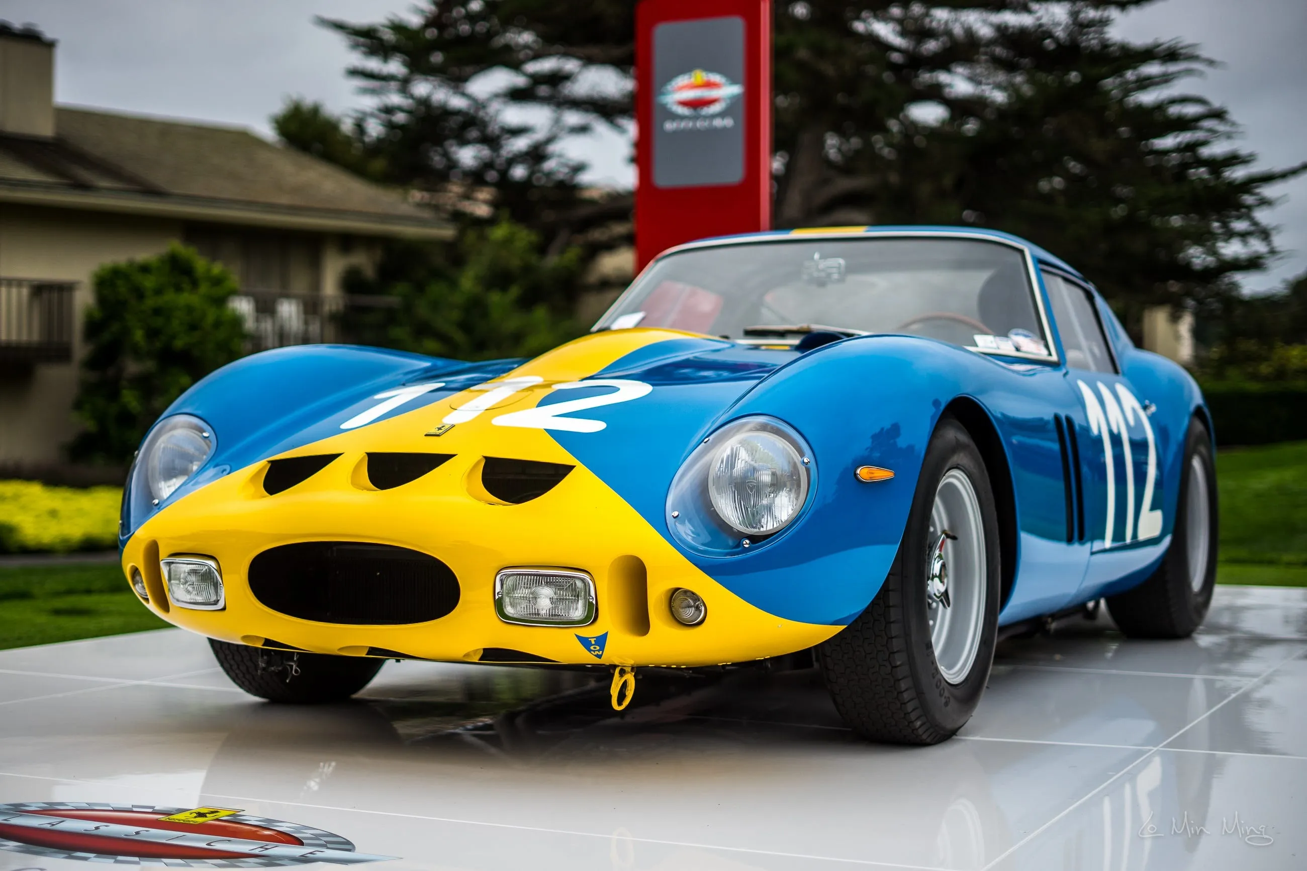 Ferrari 250 GTO view 3