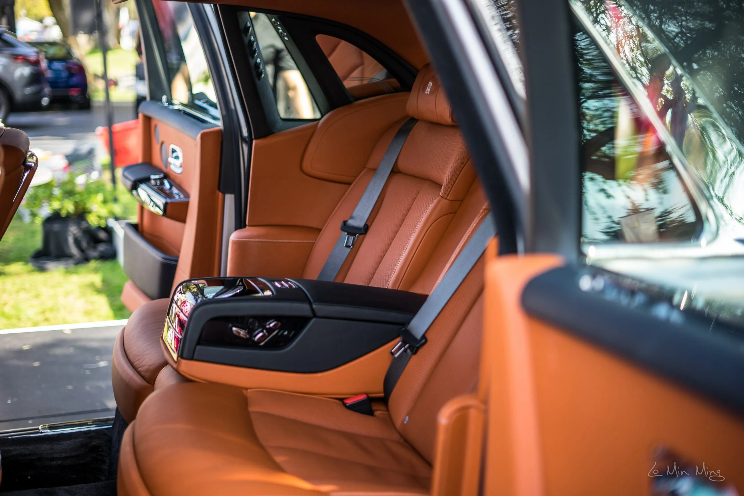 Rolls-Royce side profile