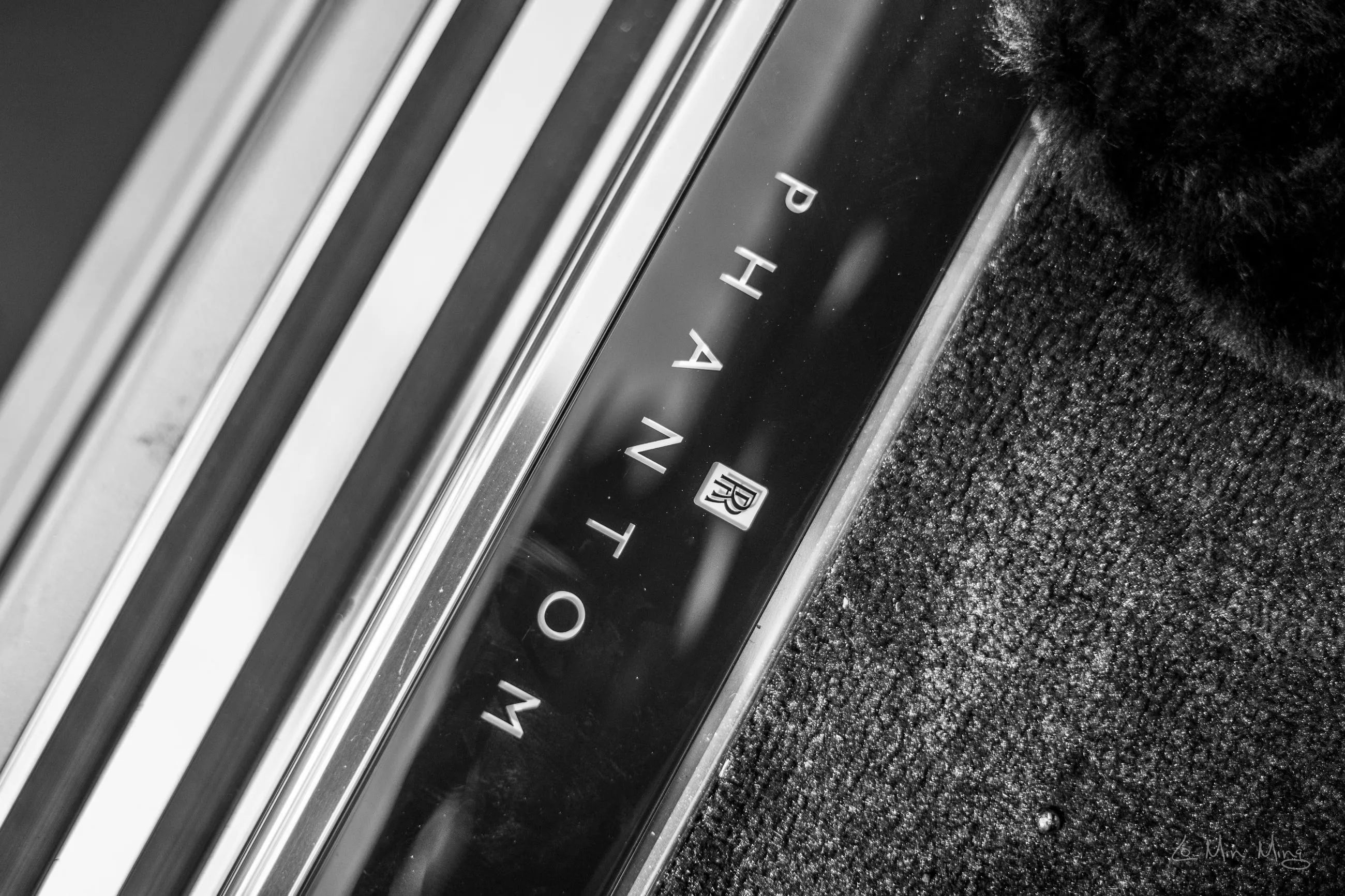 Rolls-Royce final lawn image